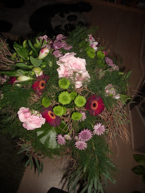 Blumenstrauss auf einer  Tymianunterlage 2011